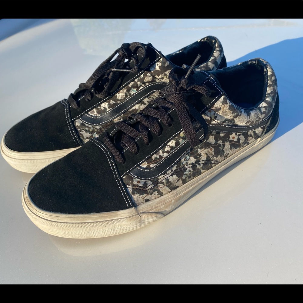 VANS MENS SIZE 11.5